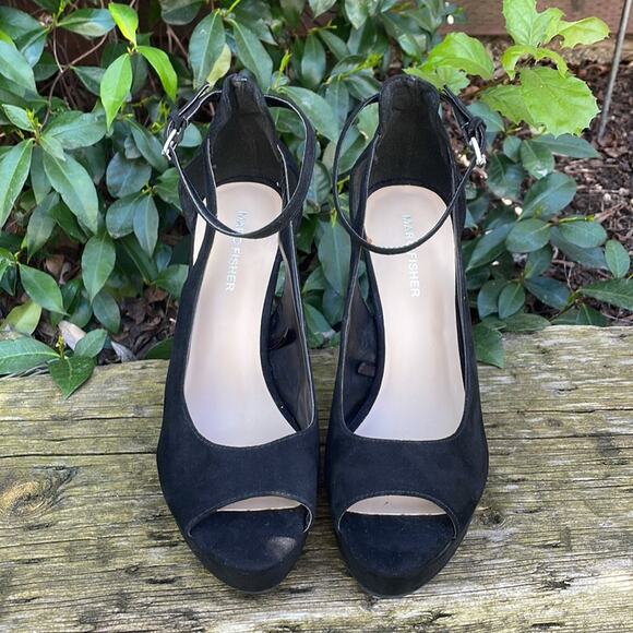 Marc Fisher Black Suede Mary Jane Peep Toe High Heels Women's 8 1/2 M - Picture 2 of 15